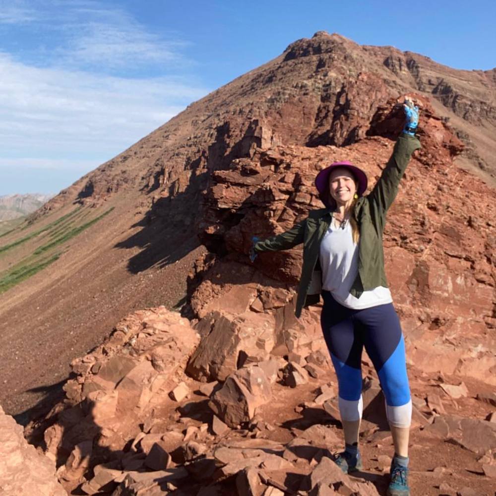 Meet your Posher, Caitlin